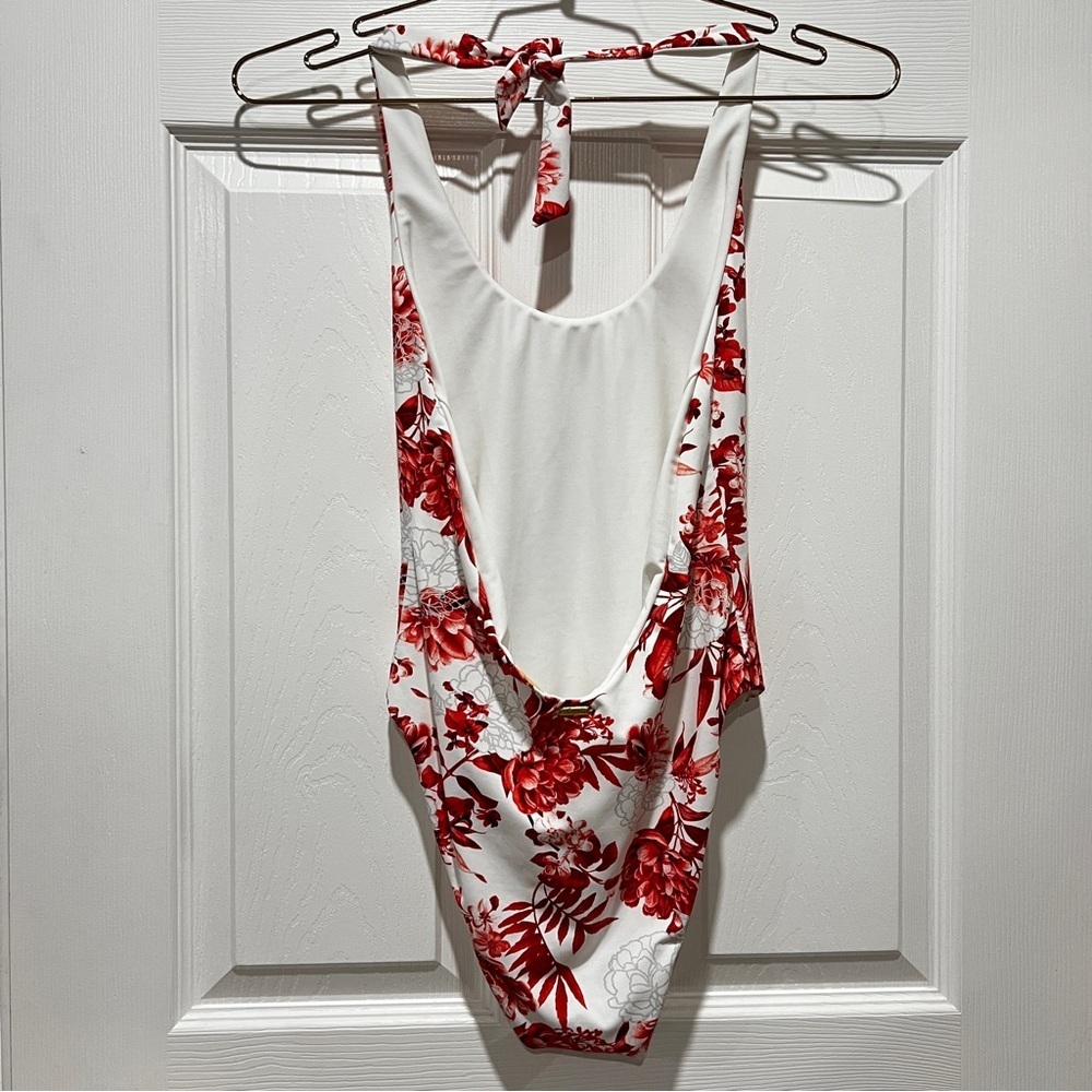 Beach Bunny Red Floral SAMANTHA Cheeky One Piece Swimsuit Size Small Fully Lined - Picture 4 of 11